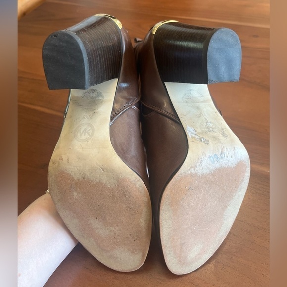 Michael Kors Ankle Boot - Picture 3 of 7
